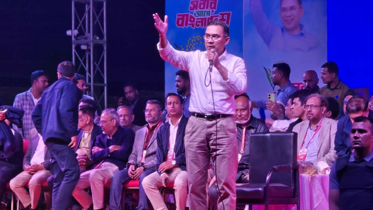 হুট করে পালিয়ে যাওয়ার আমাদের কোনো জায়গা নেই: তারেক রহমান