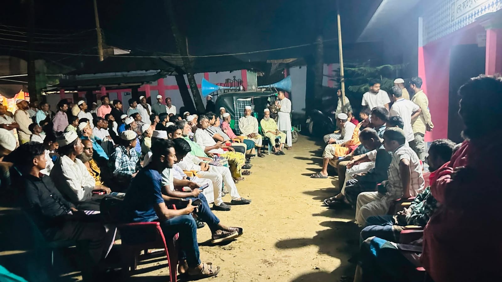 জৈন্তাপুরে ফ্যামিলি কার্ডের নিয়োগে অনিয়মের অভিযোগ, ইউএনও বিরুদ্ধে বিক্ষোভ