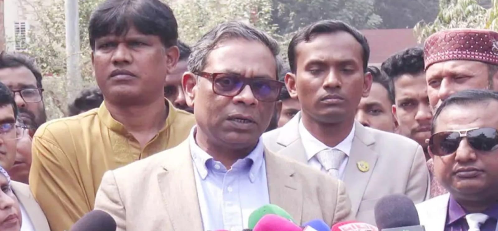 প্রাথমিক স্বাস্থ্যসেবার আমূল পরিবর্তনে সরকারের বিশাল কর্মপরিকল্পনা ও লক্ষাধিক জনবল নিয়োগের উদ্যোগ